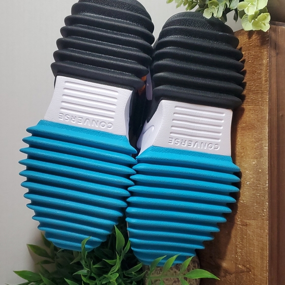 Converse x Space Jam: Run Star Motion LIMITED EDITON / 172488C - Picture 13 of 16